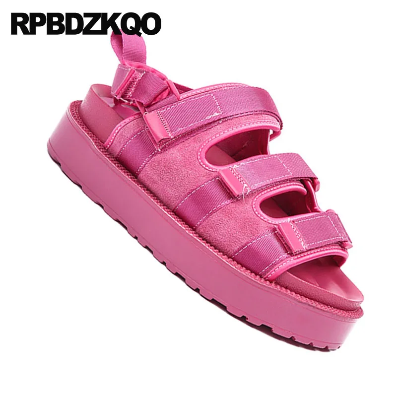 Женские босоножки на танкетке винтажные сандалии гладиаторы розового цвета с