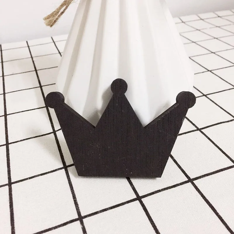 Black Crown INS скандинавском Стиль деревянный настенный крючок для детской комнаты украшения деревянные крючки-вешалки «Человек-паук», одежда для малышей вешалка держатель ключей, пальто Органайзер - Цвет: Black Crown