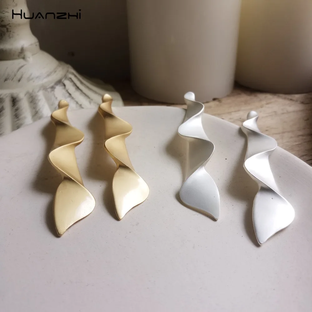 HUANZHI 2019 спиральные искажающие гиперболы геометрические индивидуальные длинные