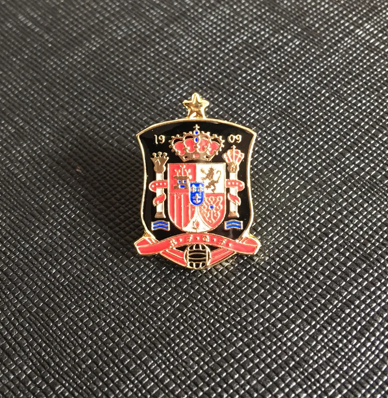 Russia Germany World Cup 32 strong family portrait metal commemorative badge medal