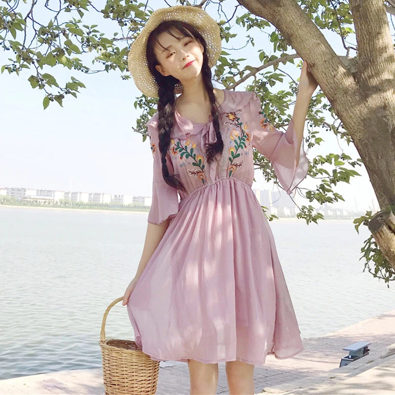 Новинка лета 2018 женское японское милое платье с вышивкой и оборками тонкое