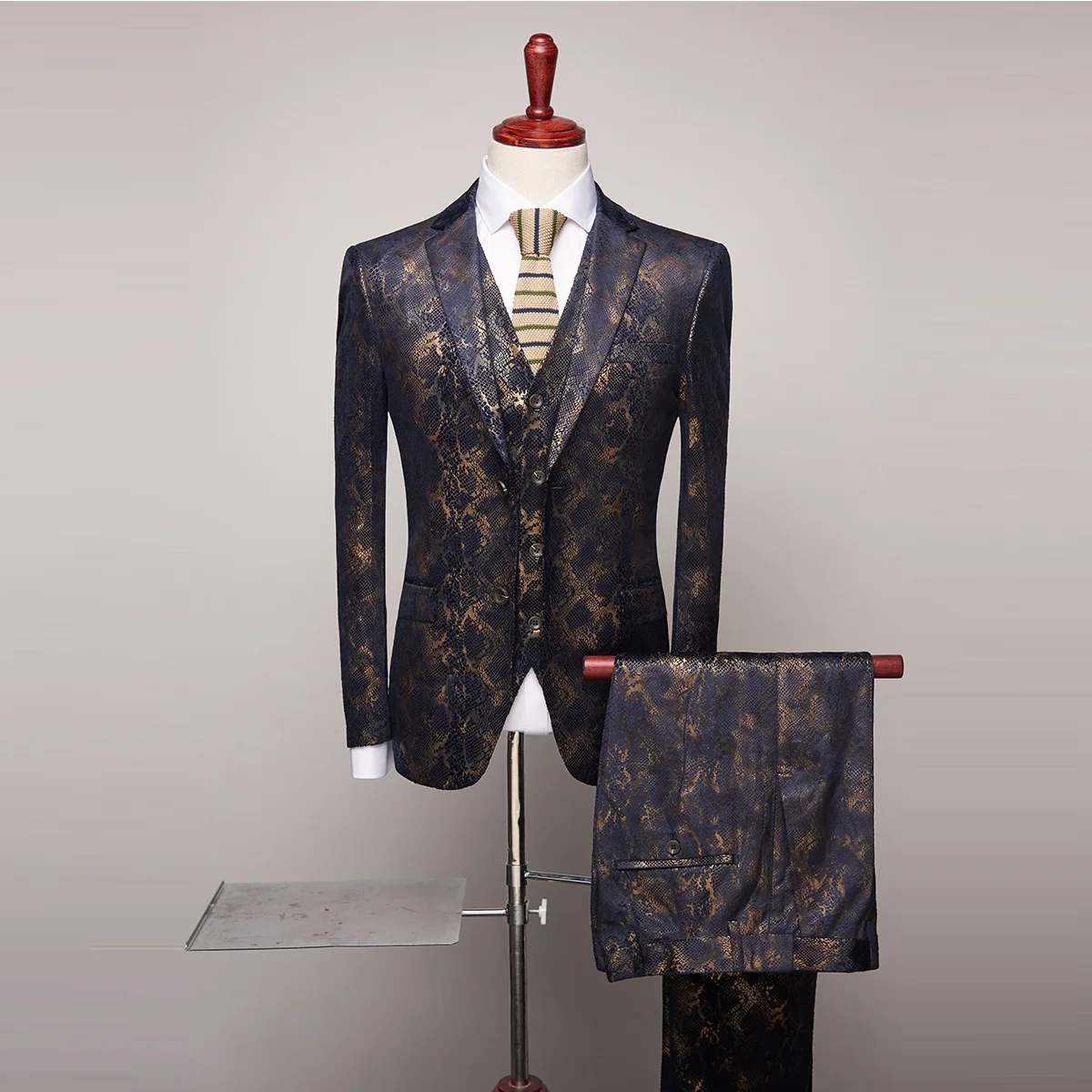 TIAN QIONG свадебный смокинг костюмы для мужчин 3 шт Slim Fit Мужской s костюм с принтом брендовый костюм для выпускного вечера сценическая куртка брюки жилет S-4xl - Цвет: 1101