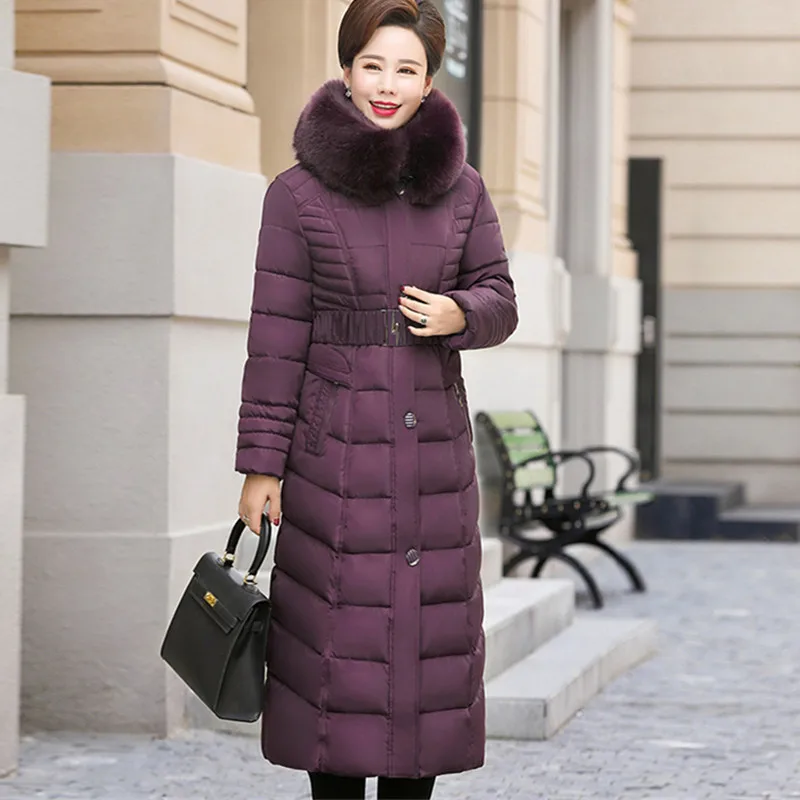 Purple Зимняя куртка для женщин среднего возраста X-Long размера плюс толстый меховой воротник зимнее пальто для женщин длинные парки с капюшоном хлопковая верхняя одежда L-5XL - Цвет: Purple