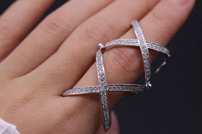 Женское длинное кольцо GZJY белое золотое с двумя поперечными кристаллами и