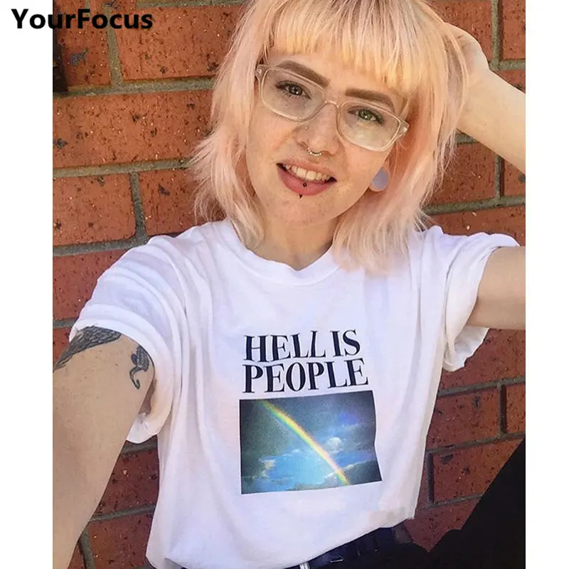 Женские свободные футболки с коротким рукавом белые черные хлопковые в стиле