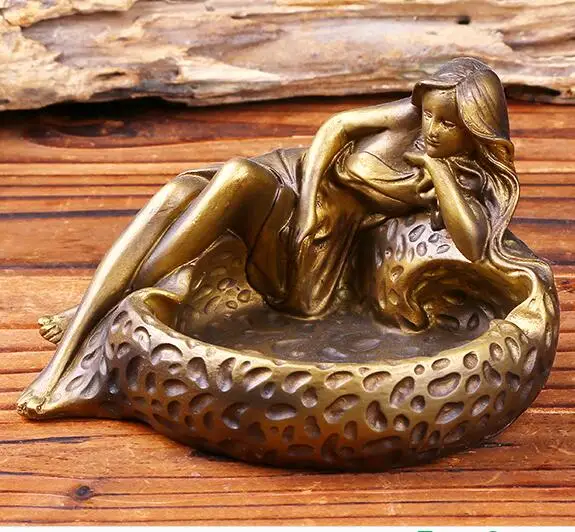 Creative ashtray resin decoration beauty and the beast ashtray resin handicrafts
