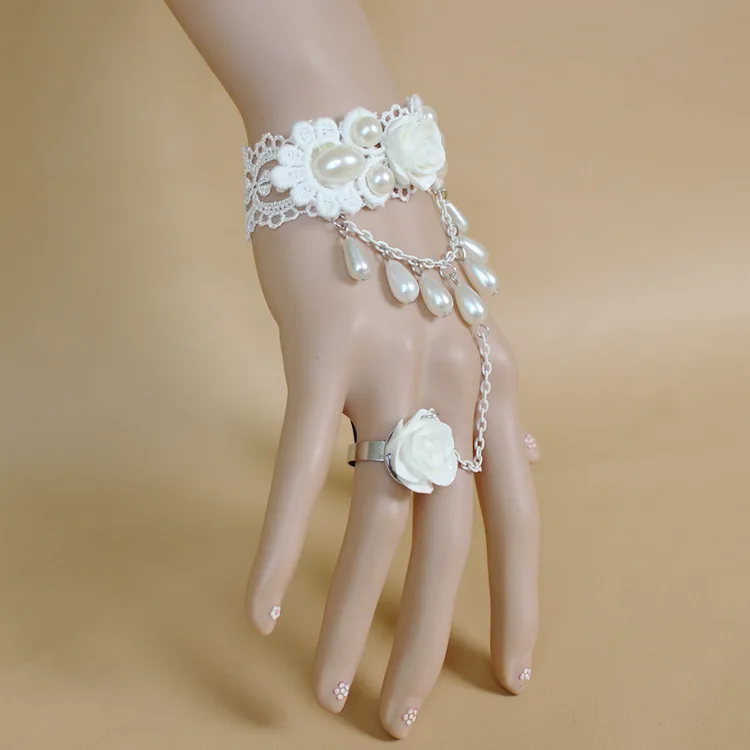 

New White Lace One Wedding Gloves Bracelet Retro Fingerless Pearls Flower Chain Woman White Bride Wedding Accessories