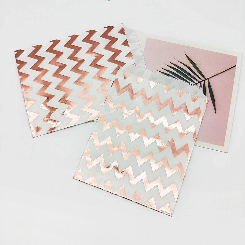 Chevron 25 шт. 13x18 см Фольга розовое золото бумажные пакеты Полосатый шеврон звезда точка конфеты бумажные подарочные пакеты соломинки Свадьбы Дети партии Декор поставки - Цвет: Chevron