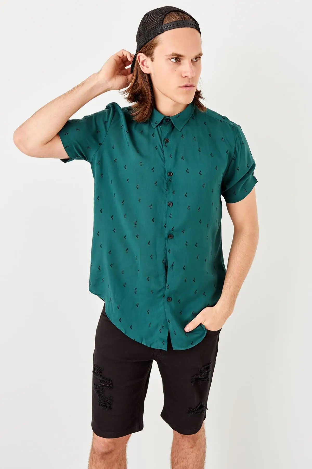 Trendyol изумрудно-Зеленая Мужская рубашка с коротким рукавом TMNSS19RM0039 |