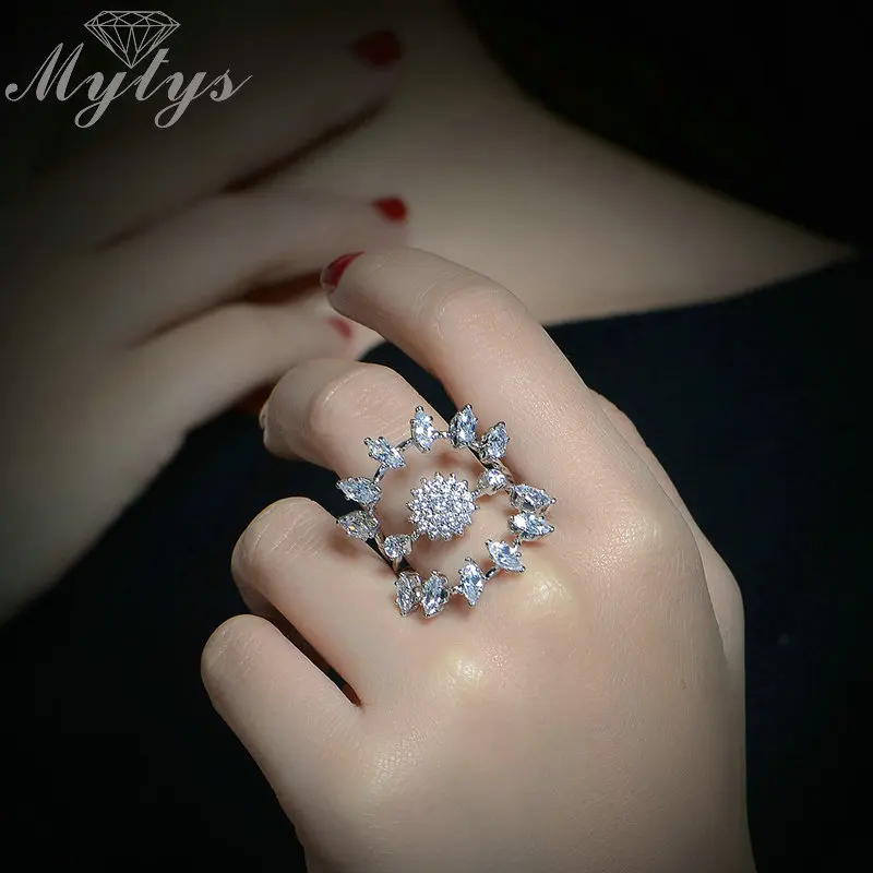 Модное Трендовое кольцо Mytys из белого золота с прозрачным кубическим цирконием