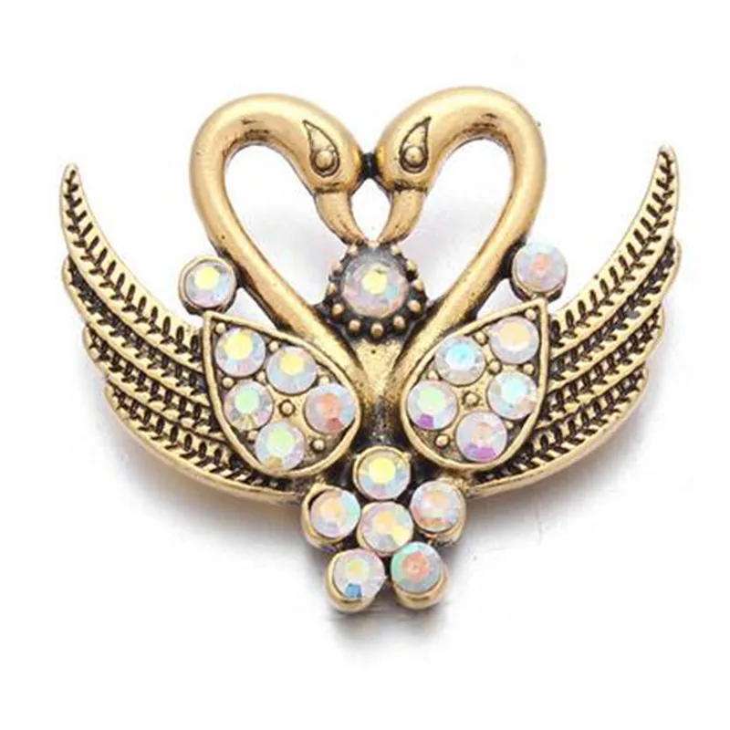 Сместительного цвета горный хрусталь лебедь на кнопках очаровательный