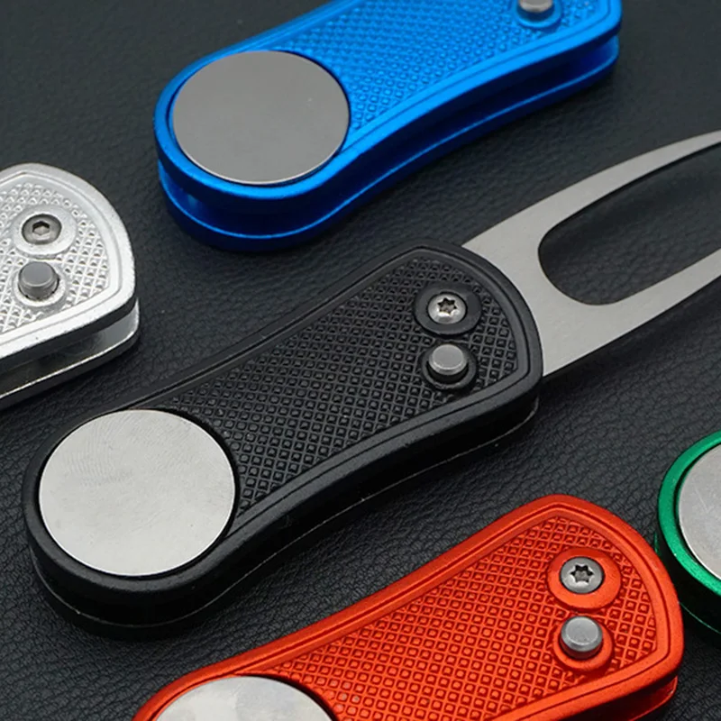 Hot Divot Fork Tool with Button Magnetic Ball Marker Portable Foldable for Golf Club MCK99 | Спорт и развлечения