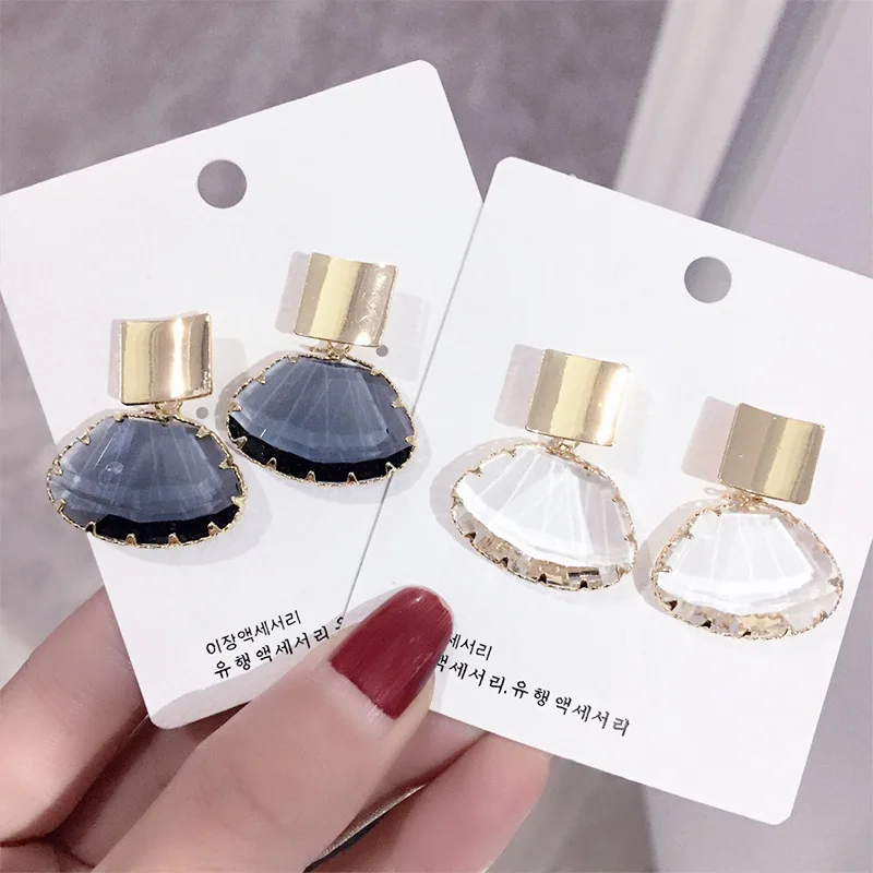 

Crystal perfume bottle earrings, steel needles, anti - allergy non - fading earrings, female, fashion jewelry wholesale,TF87