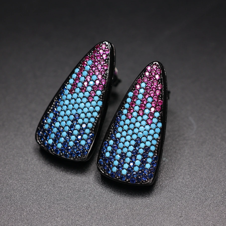 Женские серьги-гвоздики с фианитом разноцветные геометрические серьги из