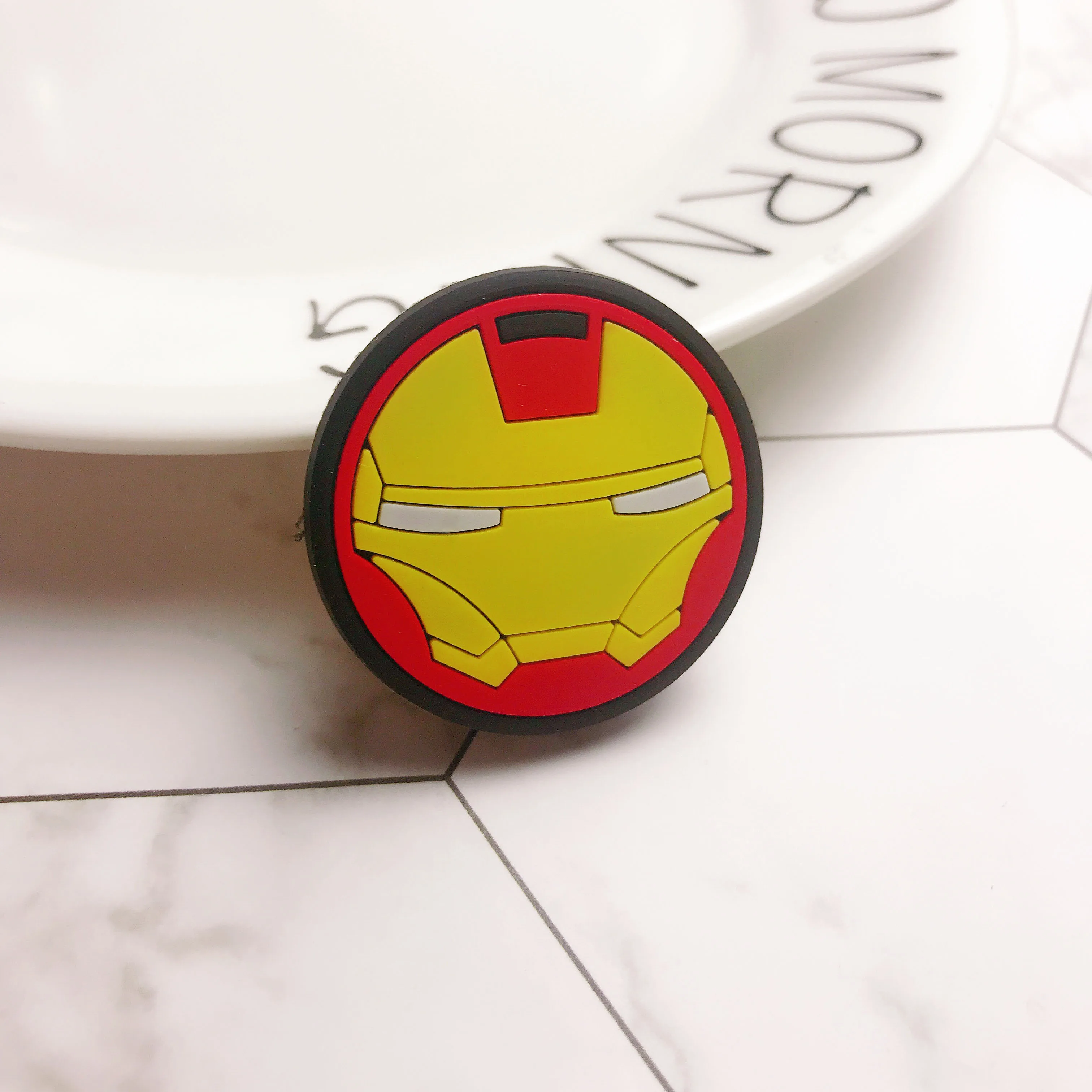 Оптовая продажа Универсальный растягивающий Кронштейн для мобильного телефона