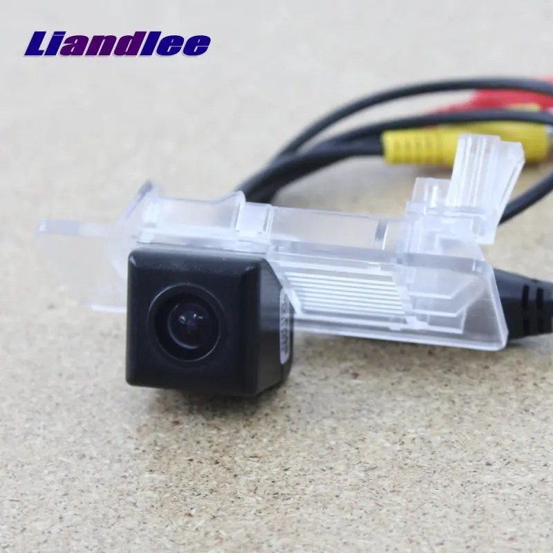 

For Skoda Octavia 2014 2015 Car Reverse Rear Back Camera HD CCD RCA AUX NTSC PAL Auto Parking View Image CAM Accessories