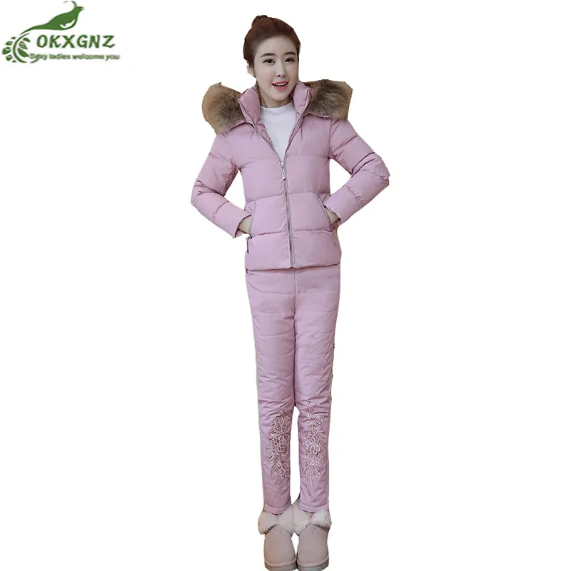 Pink Зимний пуховик, хлопковый костюм для женщин, новая мода, короткая, утолщенная, теплая куртка для женщин, вышивка, большой размер, высокое качество, два комплекта tideOKXGNZ - Цвет: Pink