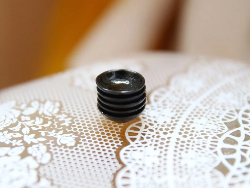 

Cute Dollhouse Miniature black tablewares bowl 1126
