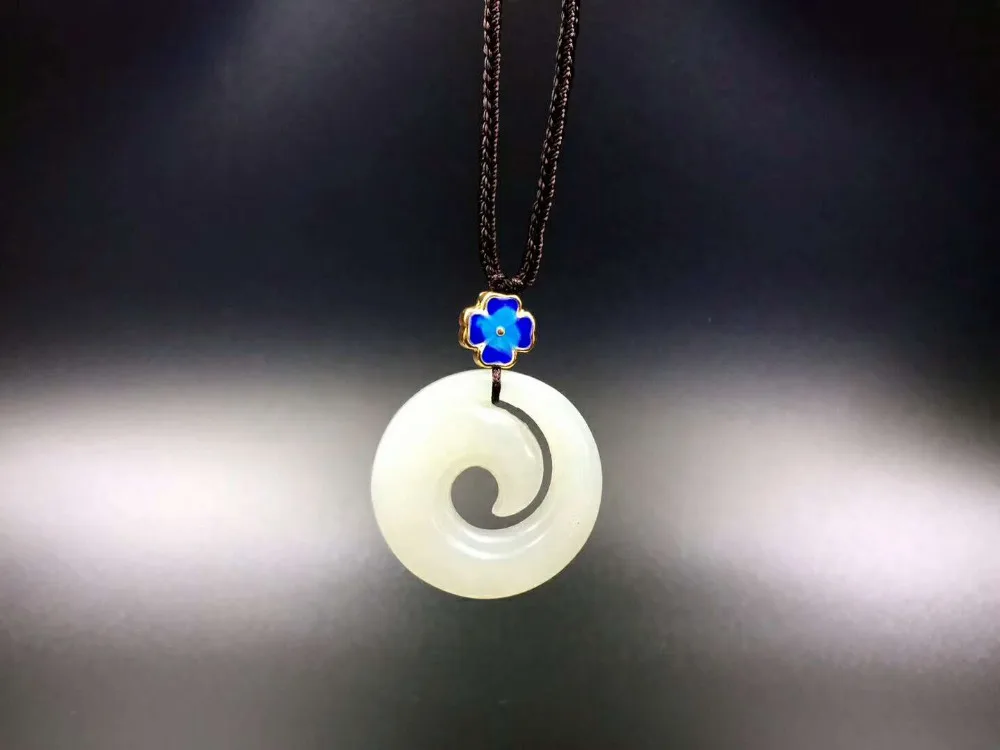 Hetian jade auspicious peace reincarnation luck lucky grass boutique The path winds along mountain ridges. Cloisonne jewelry | Украшения и