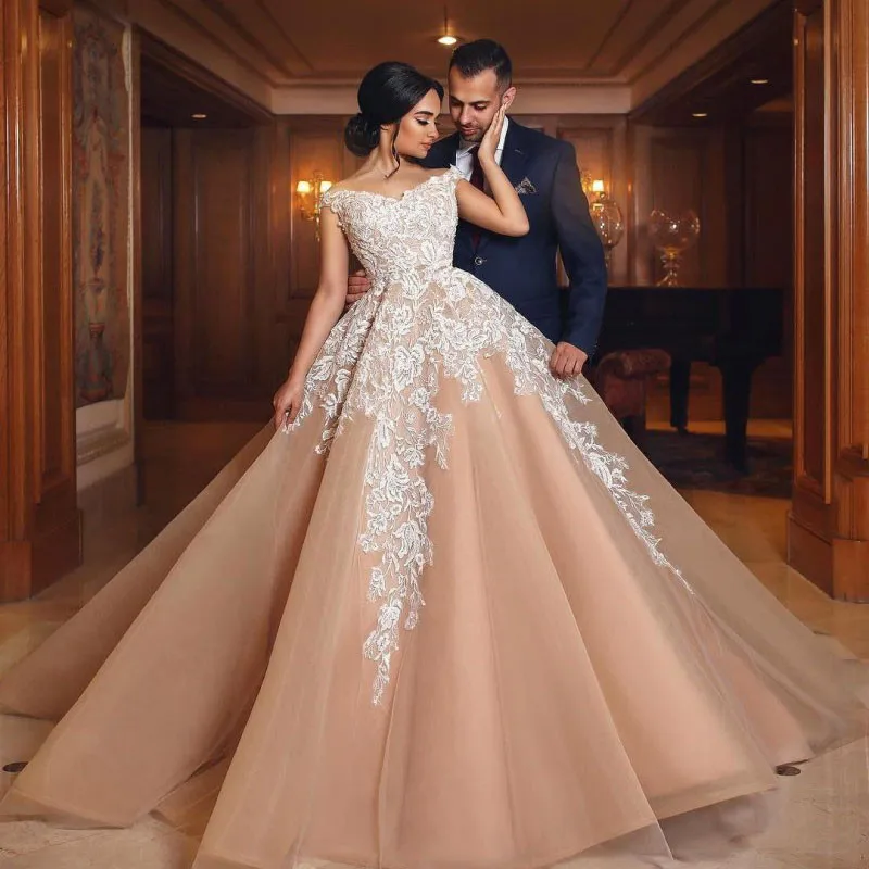 same picture color Sexy Evening Dress Off The Shoulder Ball Gown Lace Appliques V Neck Saudi Arabic Prom Gowns Long Formal Party Dresses - Цвет: same picture color