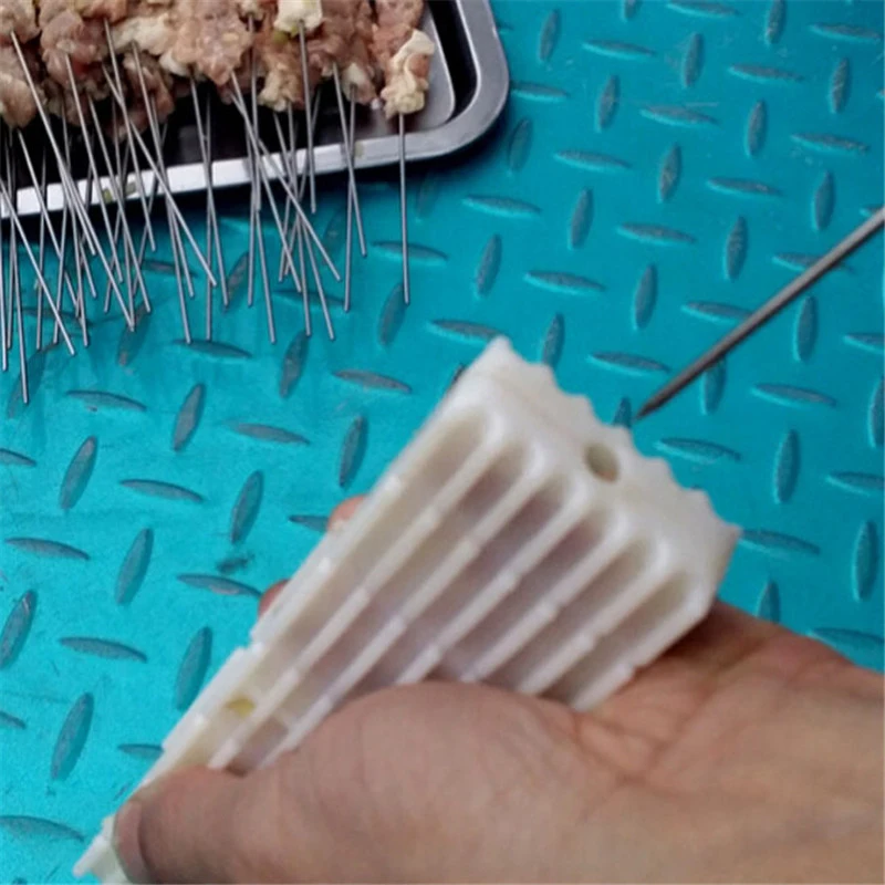 

1 Piece Meat Grill Needle Safety Meat Vegetable String Skewers Useful Baking BBQ Barbecue Tool Heat-resistant BBQ Meat Box