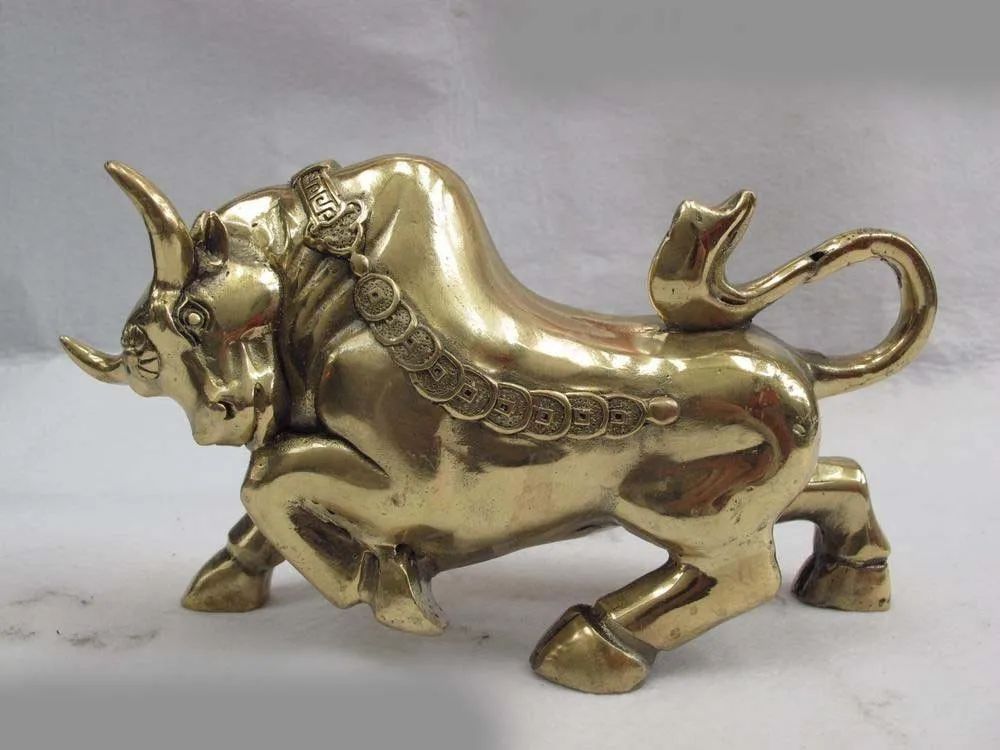 

Chinese Folk Copper Bronze Fengshui Lucky Wealth Coin Cattle bull Wild ox Statue