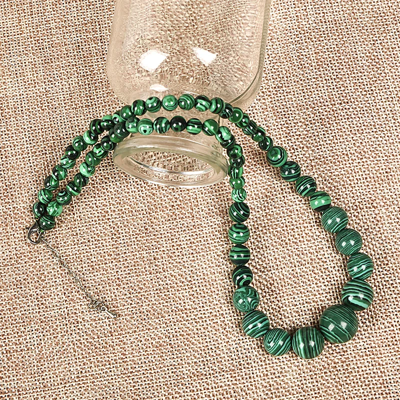 

Light green confectionery Make Green Ma-la-chi-t-e-jewelry series necklace suitable for holiday gift