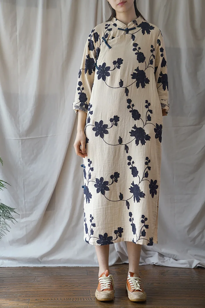 Johnature женское винтажное платье Cheongsam с вышивкой и стоячим воротником весеннее Новое Оригинальное женское хлопковое китайское платье с пуговицами
