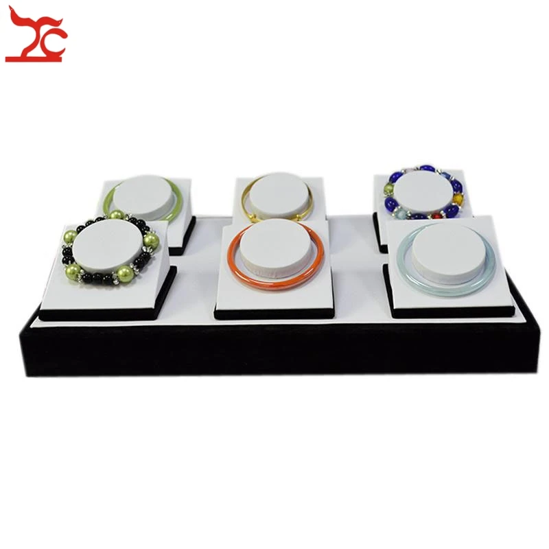 

Retail Jewelry Display Counter Black And White Flat Tray With 6 Magnet Bangle Bracelet Chain Jewelry Organizer Stand