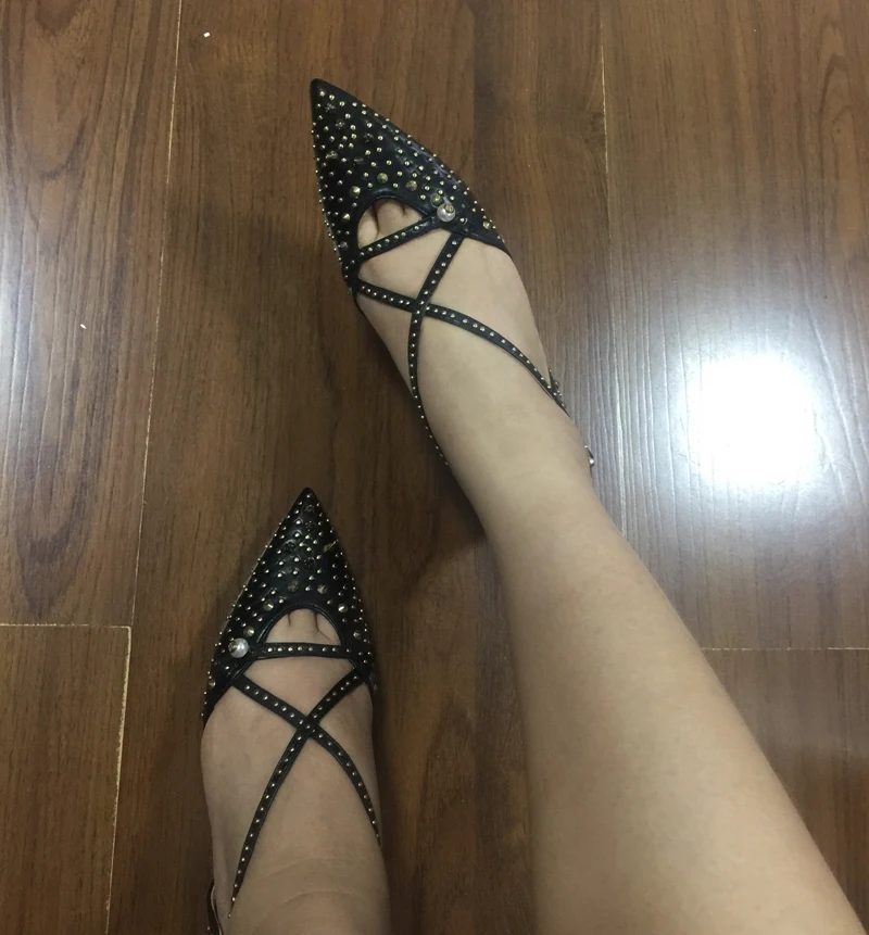 

Stylesowner 2020 Summer Autumn Rivets Shoes Cross-belt Buckle Sexy Black Leather Party Shoe Luxury Lady Loafers Ballet Shoe