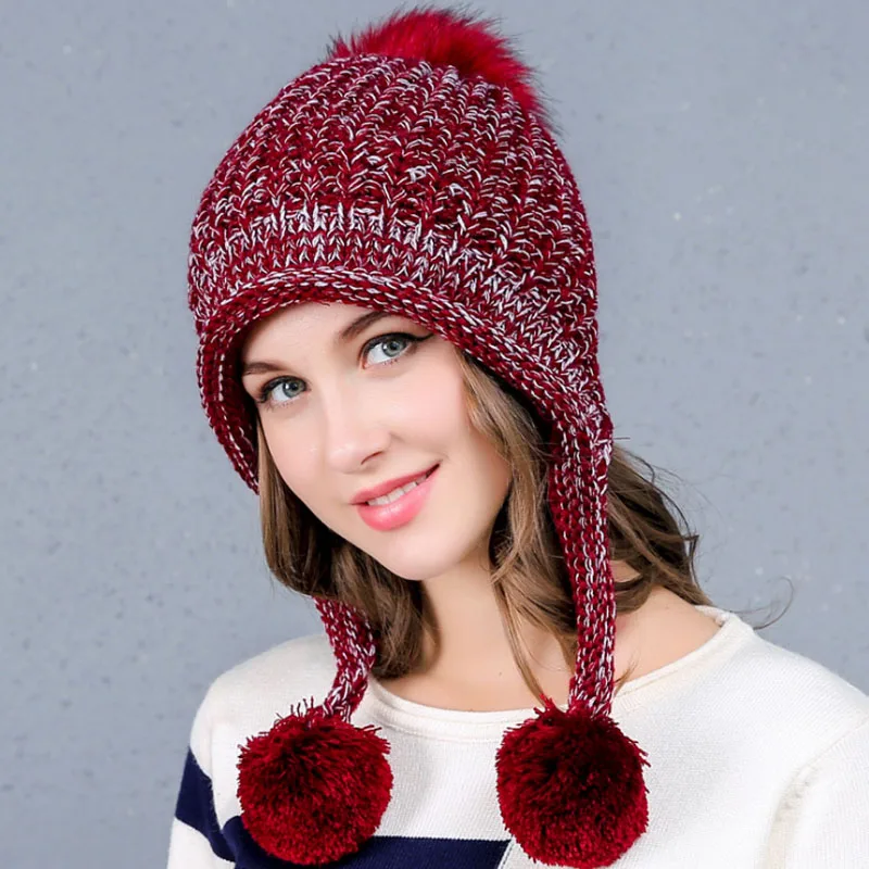 Помпоны женские вязаные шапки-бини с помпоном цветные зимние теплые мягкие шапки