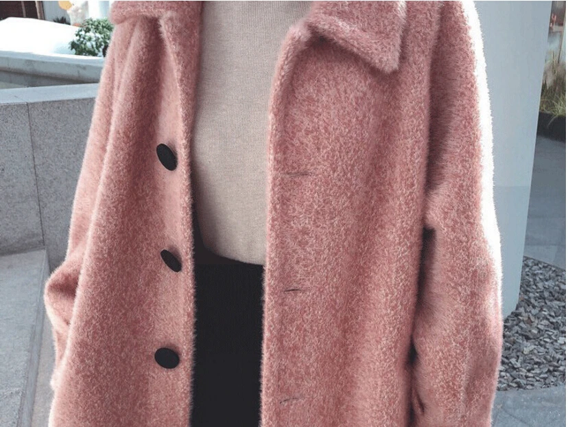 

2019 New Winter Vintage Woolen Coat Women Soft Imitation Velvet Woolen Coat Women Temperamental Long Hepburn Mature Outwear