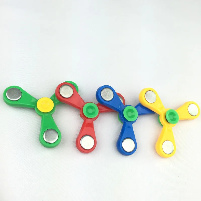 2017 ручной Спиннер треугольный гироскоп палец Пластик для повседневного