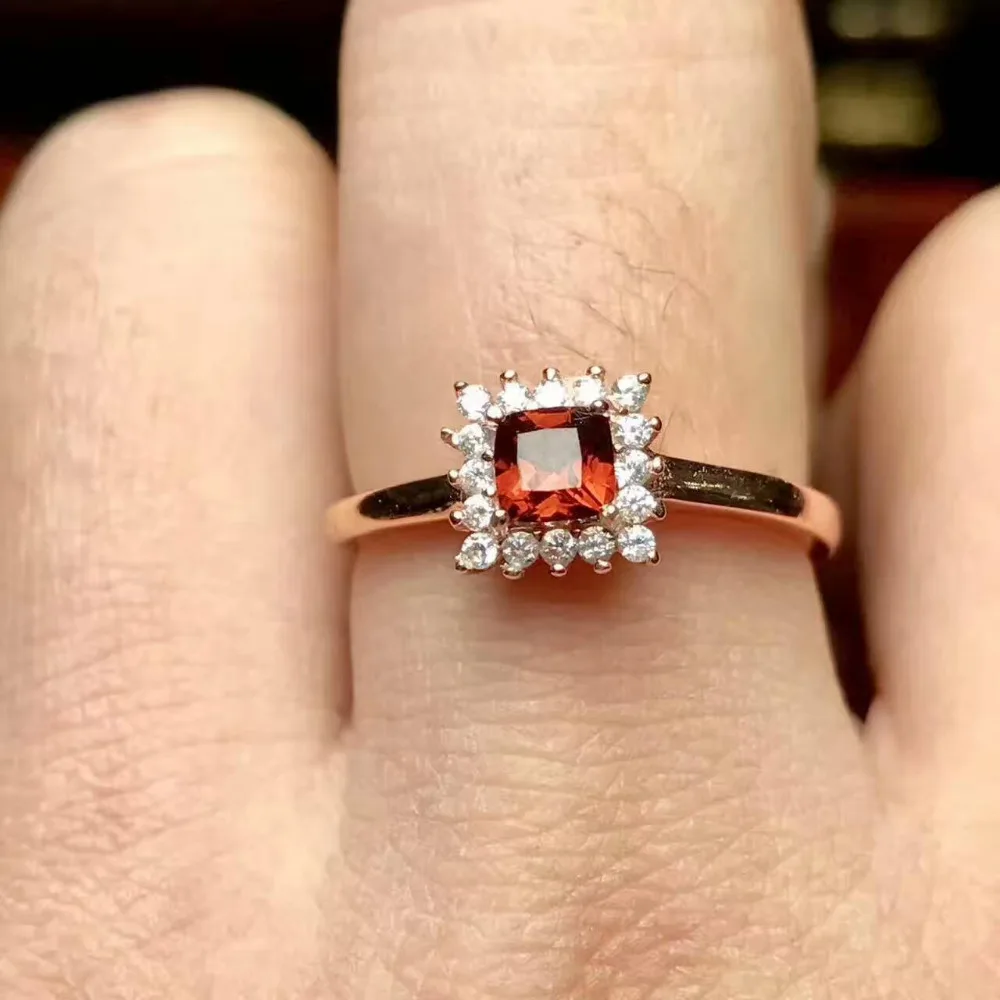

Natural red garnet stone Natural gemstone Ring 925 sterling silver Elegant Simple compact square women's gril party Jewelry