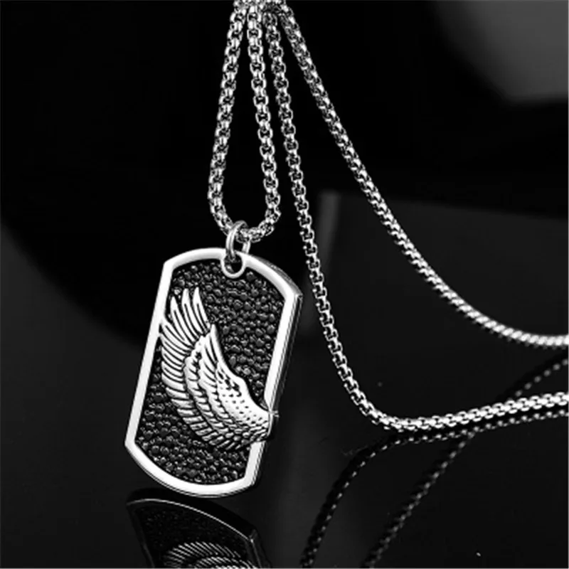 

Retro titanium steel necklace male hip hop hipster pendant ornaments students wings