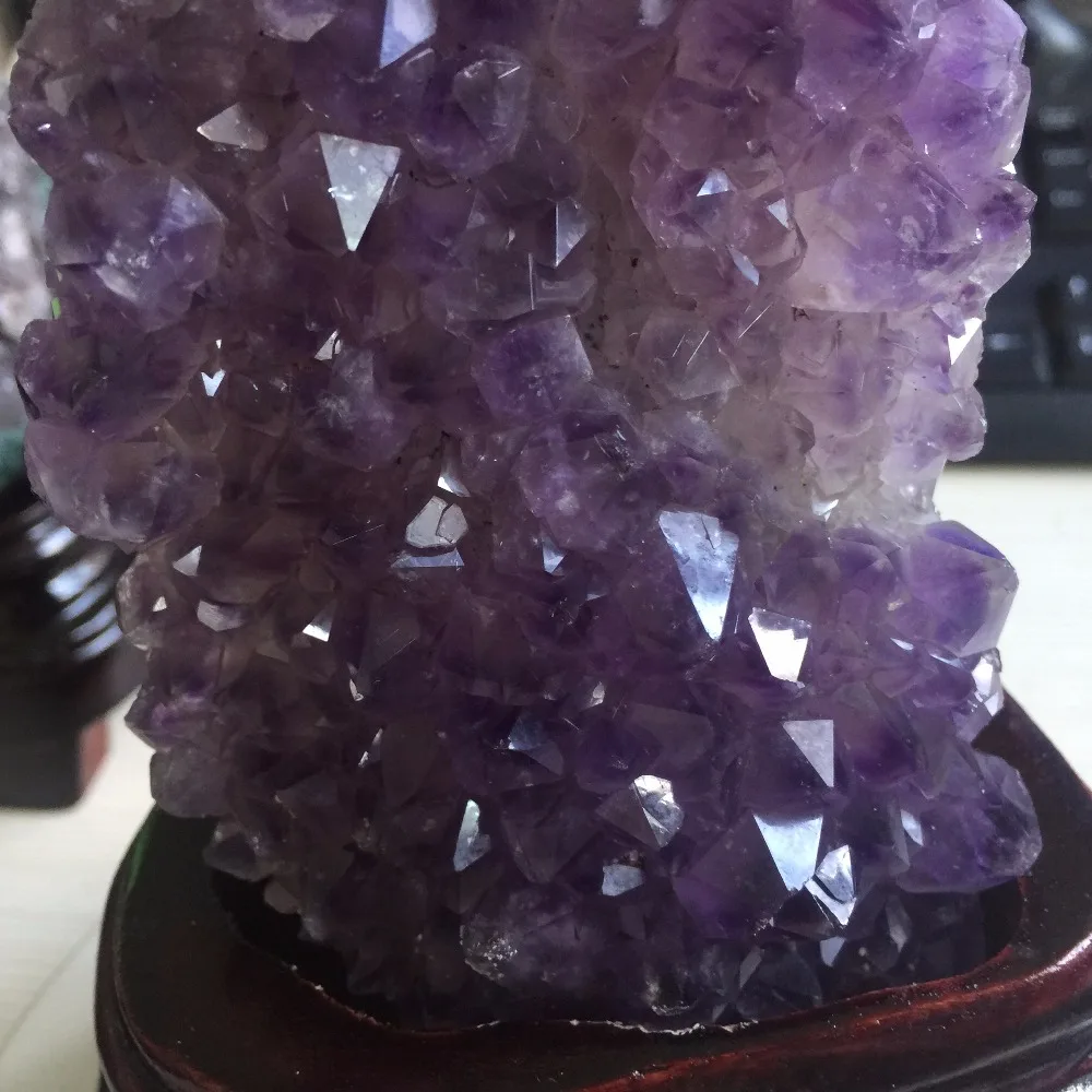549 г натуральный ясным и Purply минералы Аметист Geode кластер Образец Камень для Хэллоуина или Свадебные украшения