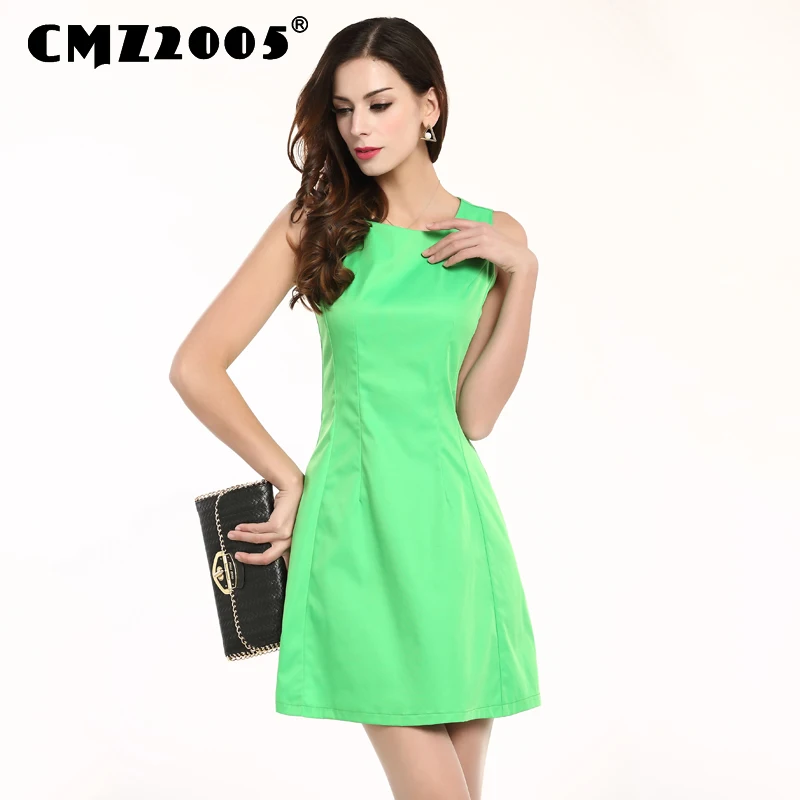 Летнее однотонное платье трапеция без рукавов из полиэстера на бретелях большие