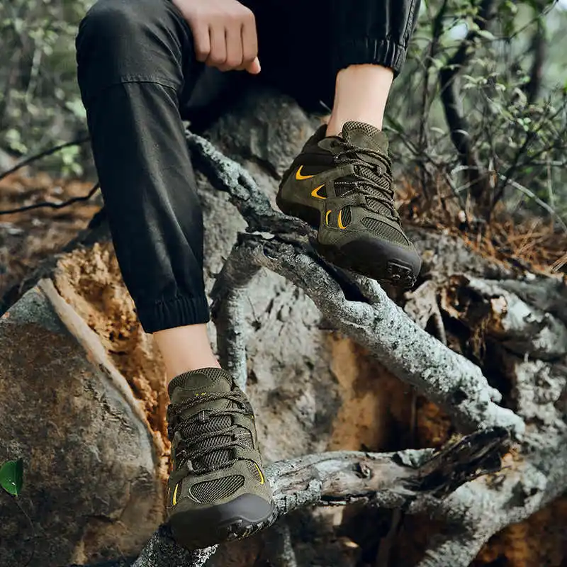 

XIANG GUAN Men's Comfortable Black Outdoor Hiking Shoes Green Anti-Slip Climbing Mountain Travel Sneakers