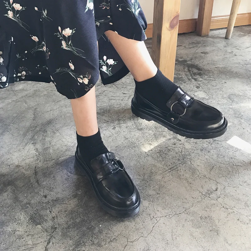 

2019spring and autumn new Harajuku Korean version of the small shoes women's wild college single shoes casual Lok Fu shoes wome