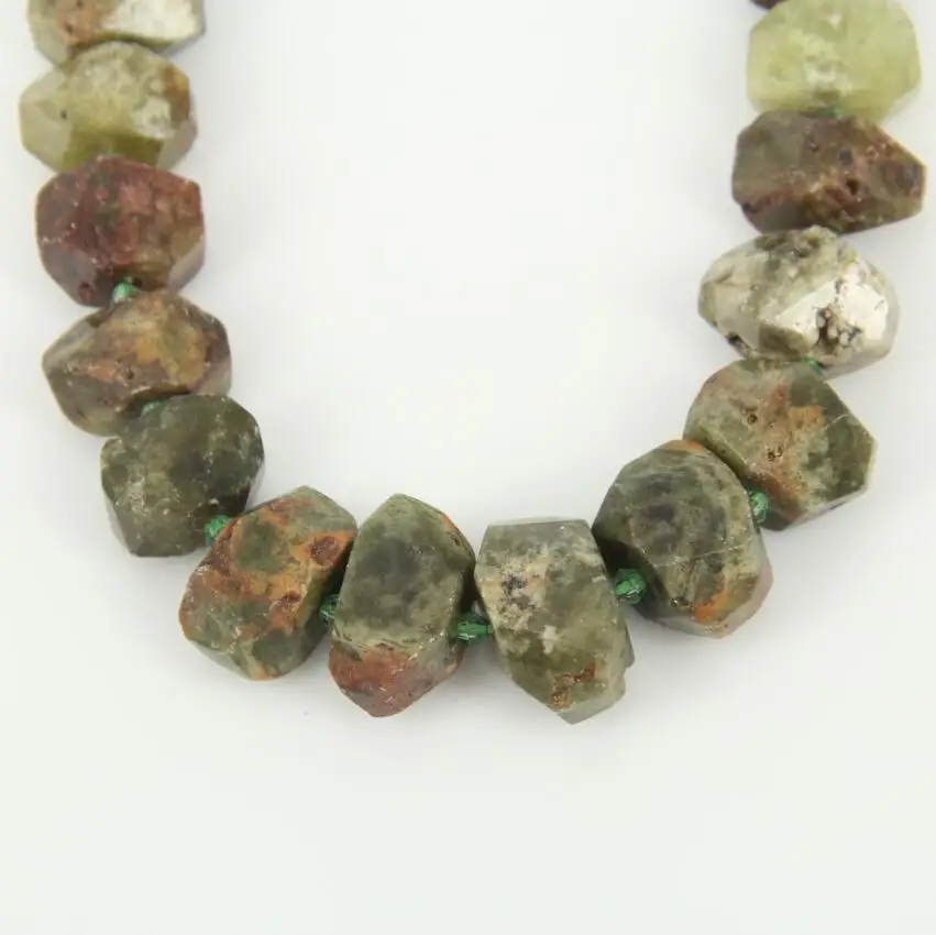 Ожерелье из граненых бусин ювелирных изделий|loose beads|stone cutgreen garnet |