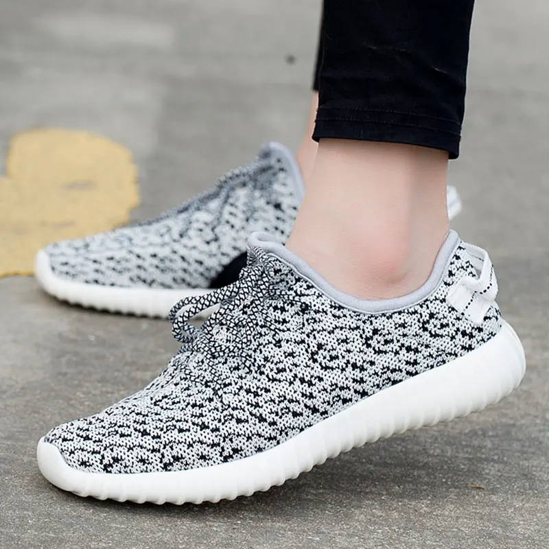 SUROM Мужская Спортивная обувь для мужчин легкая прогулочная Удобная спортивная