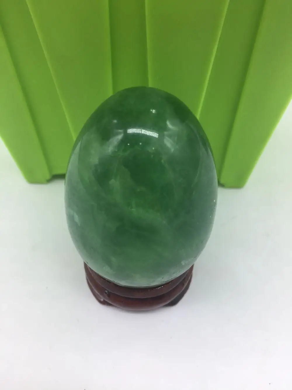

Natural quartz crystal chlorite makes small eggs heal.Representative shipper