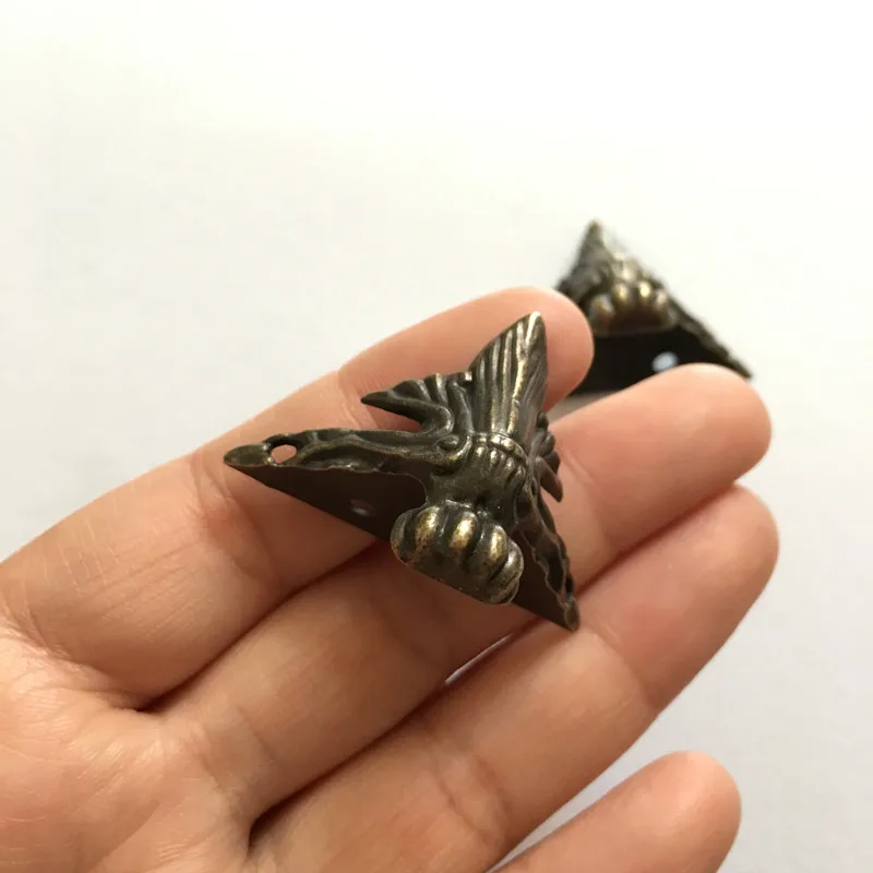 Угловой протектор под бронзу античная латунь Ювелирная Подарочная коробка