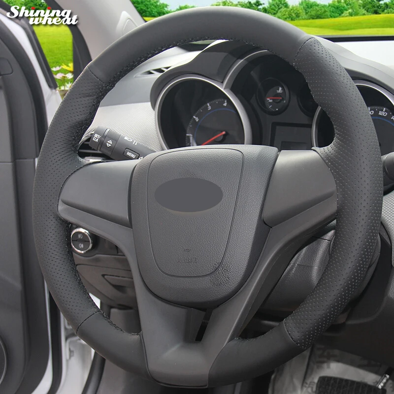 Блестящий черный чехол рулевого колеса автомобиля из натуральной кожи для Chevrolet