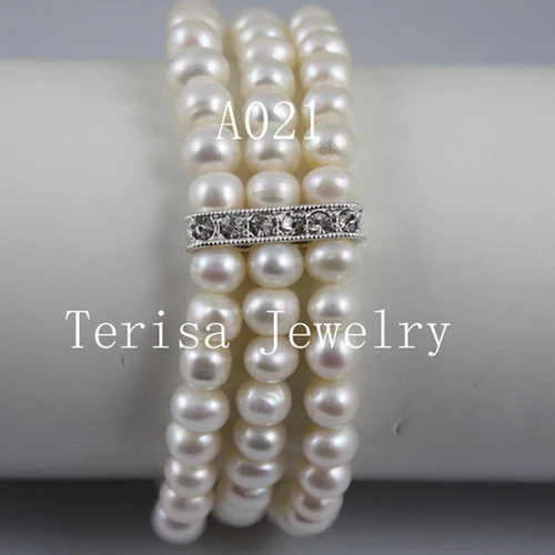 

Gorgeous Freshwater Pearl Braclet 8-9MM Baroque Shape Triple Row Natural Pearl Elastic Bracelet