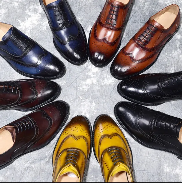 

New Style Men Round Toes Carved Leather Lace Up Dress Shoes Men Handmade Retro Mixed Color Breathable Casual Wedding Shoes