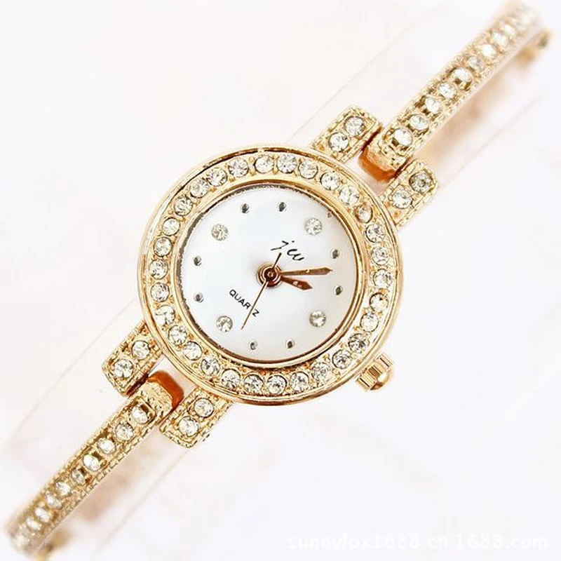 Модные 20 мм белые часы с циферблатом Дамские Кварцевые со стальным ремешком