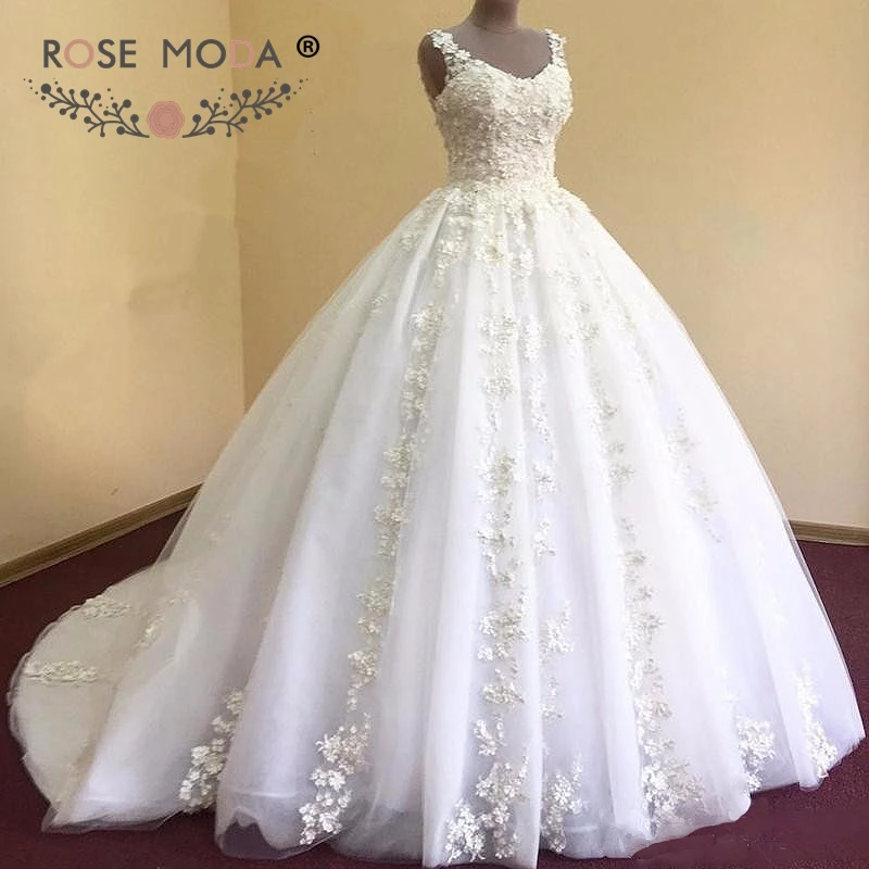 

Rose Moda Luxury French Lace Wedding Dress 2019 Cap Sleeves Princess Bridal Dresses with Long Train