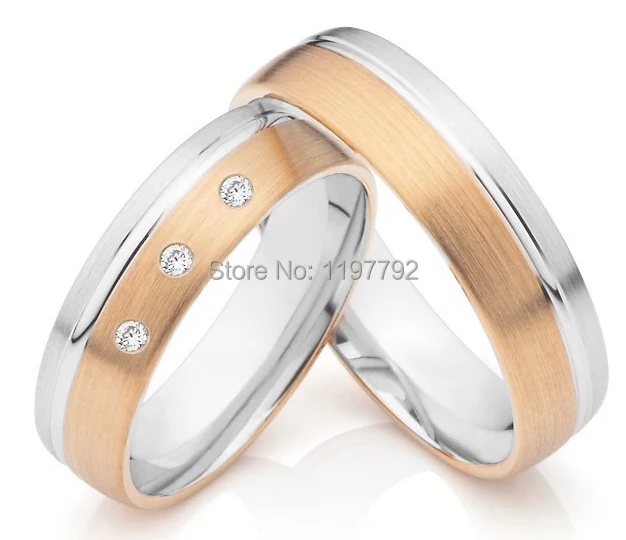 Роскошные сделанные на заказ цвета розового золота ювелирные изделия из титана