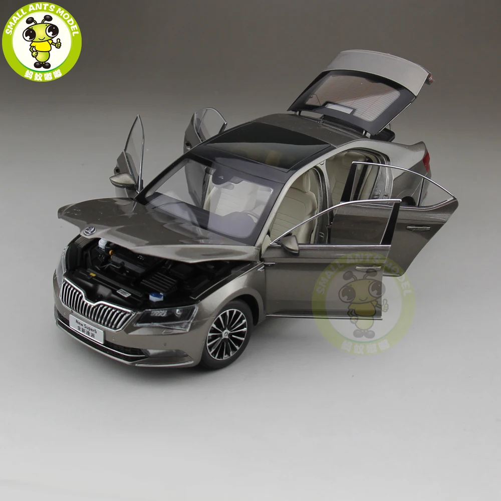 1/18 Skoda SUPERB литой металл модель автомобиля игрушка день рождения девочки мальчика подарок золотой цвет